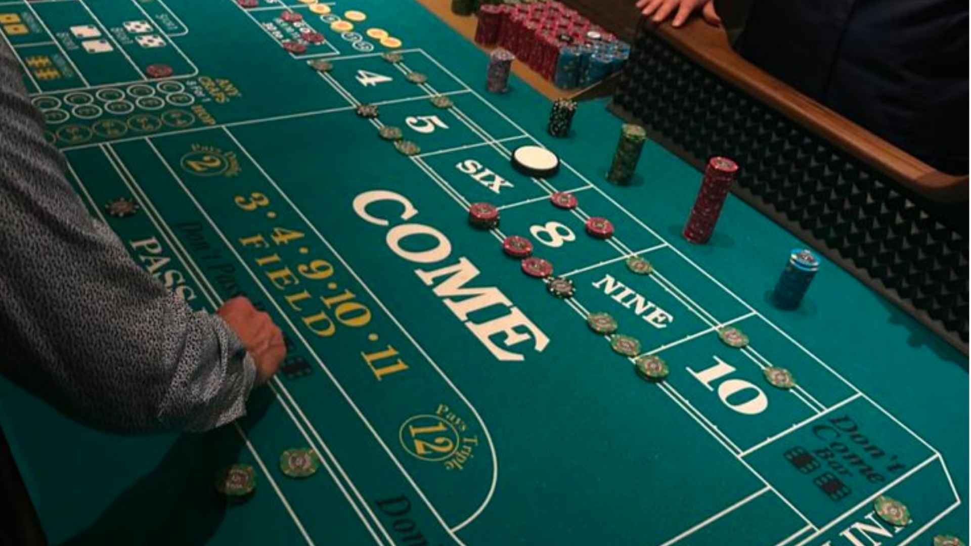 Exploring Solitaire Games With Innovative Card Layouts
